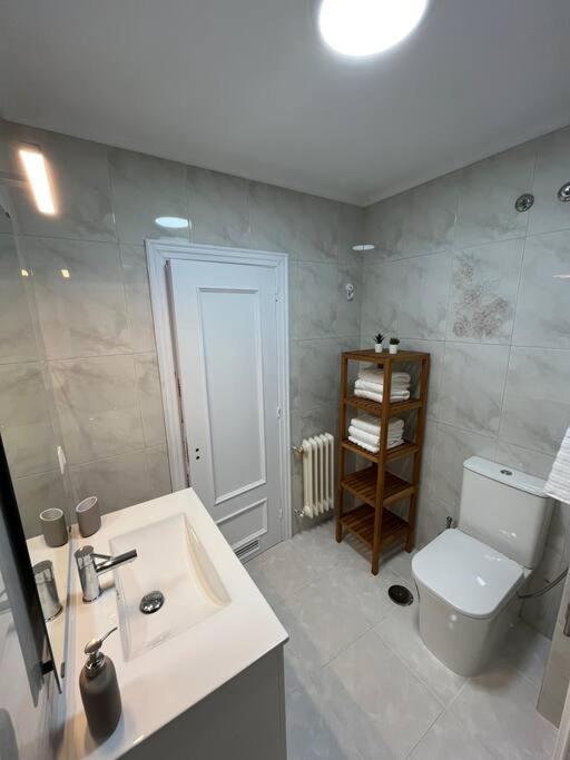 Apartamento El Fontan, Parking Gratuito Gijón Kültér fotó